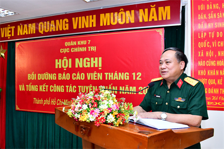 Cục Chính trị Quân khu 7 bồi dưỡng báo cáo viên tháng 12 và tổng kết công tác Tuyên huấn năm 2023