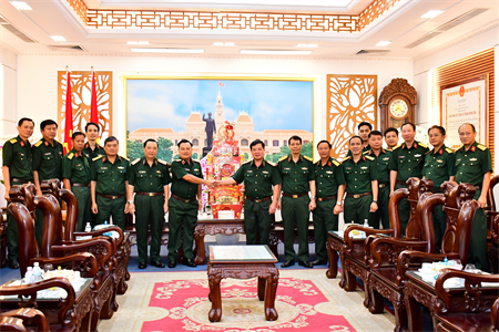 Bộ Tư lệnh Quân khu 7 chúc Tết các cơ quan, đơn vị trên địa bàn TP.HCM