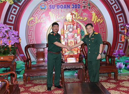 Thiếu tướng Lê Ngọc Hải chúc tết các đơn vị