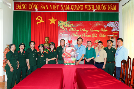 Ban Liên lạc Quân y Miền B2 dâng hương tri ân liệt sĩ