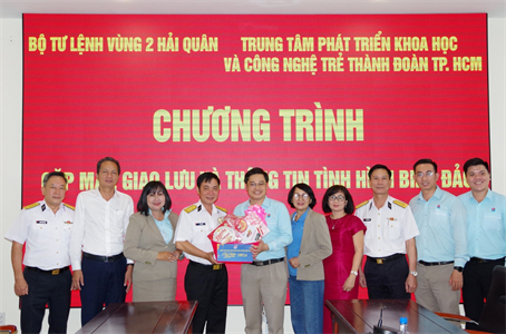 Vùng 2 Hải quân tăng cường gắn kết với Trung tâm Phát triển Khoa học và Công nghệ trẻ Thành đoàn TPHCM