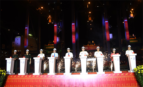 Tổng công ty Tân cảng Sài Gòn: Tổ chức phát lệnh làm hàng đầu xuân Giáp Thìn 2024