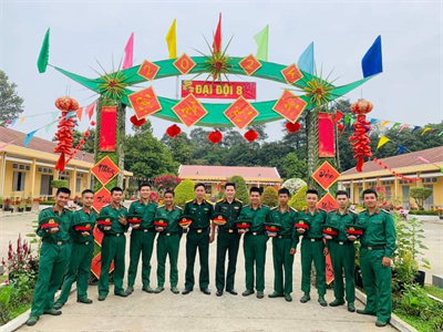 Xuân với những chiến sĩ “canh trời”