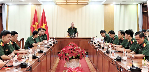 Bộ CHQS tỉnh Bình Dương gặp mặt và giao nhiệm vụ cán bộ đi học