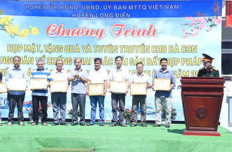 Huyện Long Điền họp mặt, tuyên truyền ngư dân trong đánh bắt khai thác thủy sản, vươn khơi bám biển