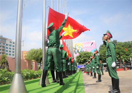 Bộ Tham mưu Quân khu kính báo