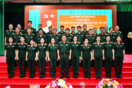 Cục Chính trị Quân khu 7 khai mạc tập huấn các vũ điệu trong sinh hoạt tập thể cho bộ đội