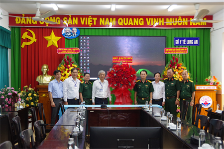 Bộ CHQS tỉnh Long An chúc mừng ngày Thầy thuốc Việt Nam