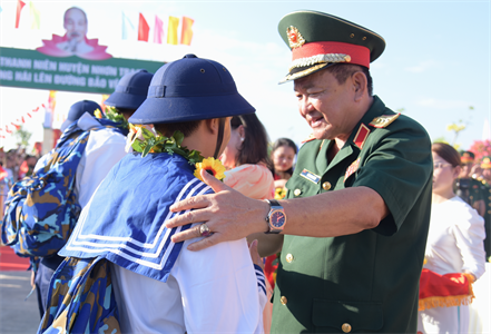 Thượng tướng Võ Minh Lương dự lễ giao, nhận quân tại tỉnh Đồng Nai