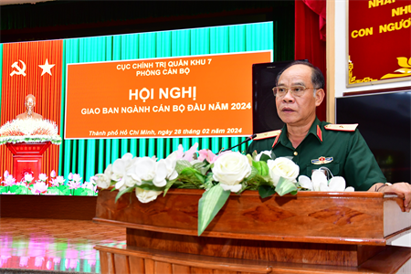 Giao ban ngành Cán bộ đầu năm 2024