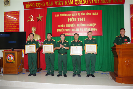 Bộ Chỉ huy Quân sự tỉnh Bình Thuận tổ chức Hội thi tuyên truyền, hướng nghiệp tuyển sinh quân sự năm 2024