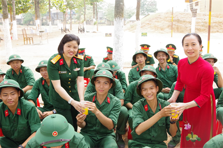 Lữ đoàn 77 "Tiếp sức thao trường mùa huấn luyện"