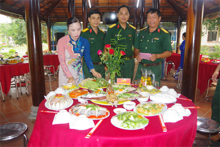 Hội Phụ nữ Trung đoàn 5, Sư đoàn 5 tổ chức Hội thi nấu ăn