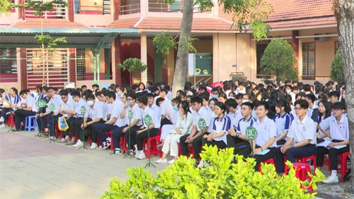 Ban Tuyển sinh quân sự Thành phố Thủ Dầu Một phối hợp tư vấn, tuyên truyền tuyển sinh quân sự