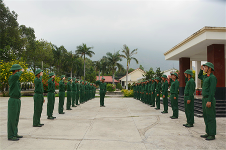 Chiến sĩ mới Sư đoàn 5 nhanh chóng thích nghi môi trường Quân đội