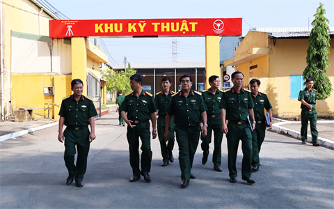 Quân khu 7 kiểm tra triển khai thực hiện quyết định tổ chức lại và điều chỉnh tổ chức biên chế Trung đoàn Vận tải 657