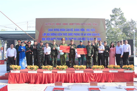 Đoàn công tác Học viện Quốc phòng tham quan, làm việc tại tỉnh Bình Dương và Thành phố Hồ Chí Minh