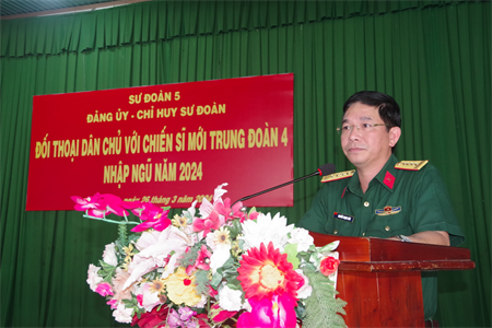 Sư đoàn 5 đối thoại dân chủ với chiến sĩ mới nhập ngũ năm 2024