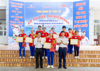 Bồi đắp tình yêu biển, đảo cho học sinh tỉnh Bến Tre