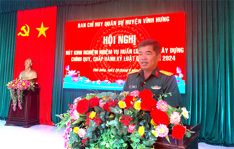 Ban CHQS huyện Vĩnh Hưng rút kinh nghiệm nhiệm vụ huấn luyện và xây dựng chính quy, chấp kỷ luật quý I năm 2024