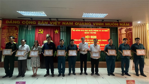 Quận Tân Phú đẩy mạnh thực hiện công tác giáo dục quốc phòng và an ninh