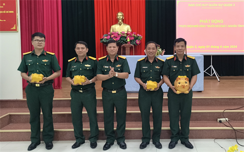 Ban CHQS Quận 3 phát động mô hình “Nuôi heo đất nghĩa tình”
