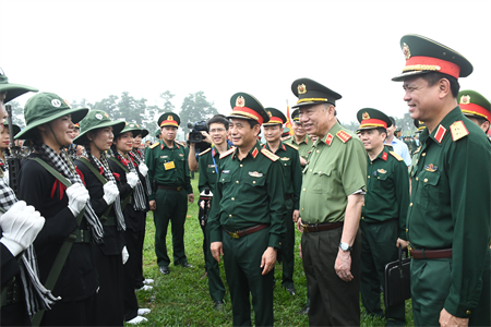 Hợp luyện các lực lượng vũ trang tham gia diễu binh, diễu hành kỷ niệm 70 năm Chiến thắng Điện Biên Phủ