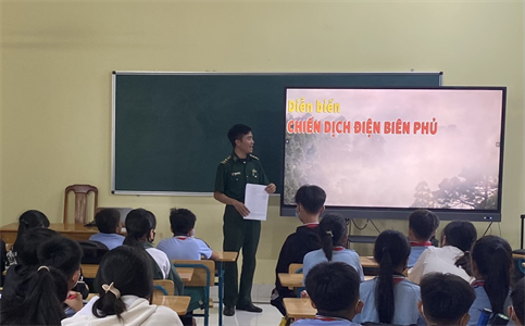 Đồn Biên phòng Bình Thạnh phối hợp tổ chức Chương trình “Tiết học Biên cương”