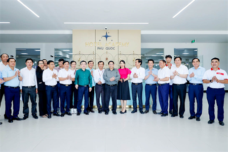 Thủ tướng khảo sát nhiều công trình trọng điểm tại Phú Quốc, trong đó có Học viện Hotel Academy Việt Nam (VET by EHL)