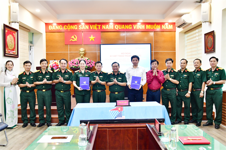 Bảo tàng Quân khu 7 ký kết thỏa thuận hợp tác với Trung tâm giáo dục Quốc phòng và An ninh