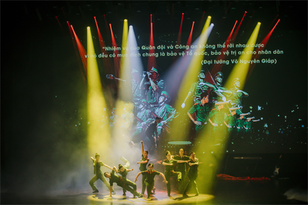 Liên hoan Nghệ thuật quần chúng lực lượng vũ trang và thanh niên, sinh viên lần thứ X: Ấn tượng phần thi diễn của Đoàn Nghệ thuật quần chúng Công an nhân dân 2