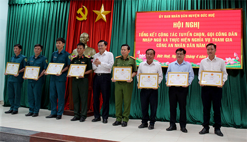 Huyện Đức Huệ tổng kết công tác tuyển chọn và gọi công dân nhập ngũ năm 2024