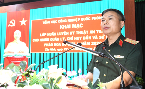 Tổng cục Công nghiệp Quốc phòng tập huấn kỹ thuật an toàn sử dụng pháo hoa