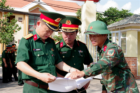 Trung đoàn 31: Tích cực, chủ động, sẵn sàng chiến đấu cao trong dịp lễ