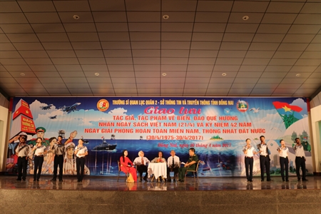 Trường Đại học Nguyễn Huệ: Giao lưu tác giả, tác phẩm “Hướng về biển đảo quê hương” nhân Ngày Sách Việt Nam