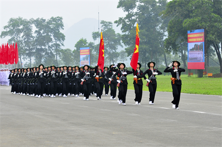 Khối Nữ du kích miền Nam hướng về Điện Biên Phủ
