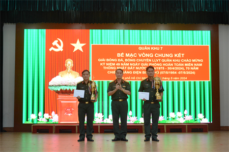 Bế mạc giải bóng đá, bóng chuyền lực lượng vũ trang Quân khu năm 2024