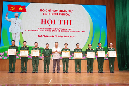 Hội thi tuyên truyền về học tập và làm theo phong cách Hồ Chí Minh