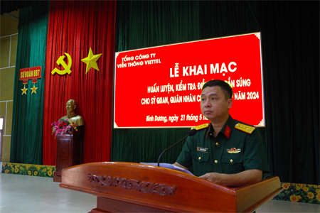 Tổng Công ty Viễn thông Viettel khai mạc huấn luyện, kiểm tra điều lệnh, bắn súng