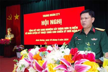Trung đoàn 271, Sư đoàn 5 rút kinh nghiệm xây dựng đơn vị điểm về huấn luyện kỹ thuật chiến đấu bộ binh