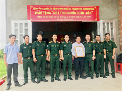Bộ CHQS tỉnh Bà Rịa - Vũng Tàu bàn giao “Nhà tình nghĩa quân - dân”