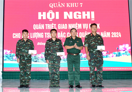 Quân khu 7 giao nhiệm vụ huấn luyện thực hành đổ bộ đường không cho lực lượng Trinh sát đặc nhiệm, Đặc công năm 2024