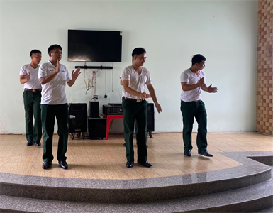 Bộ CHQS tỉnh Long An tập huấn các vũ điệu trong sinh hoạt tập thể cho bộ đội năm 2024