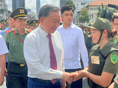 Chủ tịch nước Tô Lâm dự lễ ra mắt lực lượng tham gia bảo vệ an ninh trật tự ở cơ sở tại TPHCM