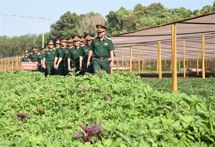 LLVT Quân khu 7 thực hiện tốt Phong trào thi đua “Ngành hậu cần Quân đội làm theo lời Bác Hồ dạy”