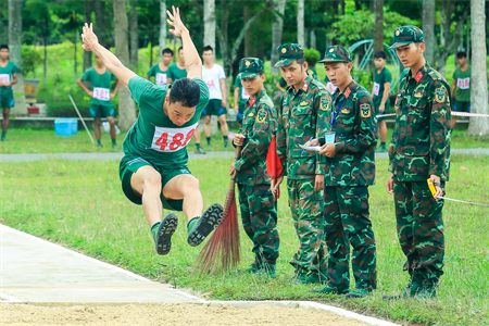 "Sức nóng" tại Hội thao quốc phòng LLVT Quân khu năm 2024