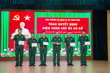 Bộ Tham mưu Quân khu sơ kết công tác Đảng, công tác chính trị 6 tháng đầu năm 2024