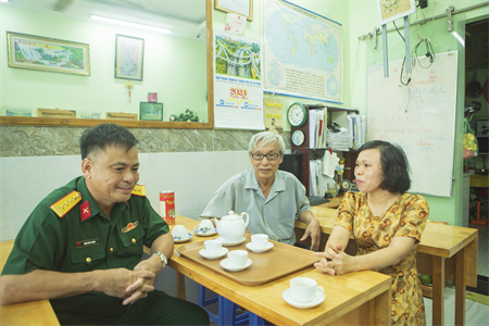 Quân khu 7 thăm gia đình các nguyên Phó Tư lệnh Quân khu