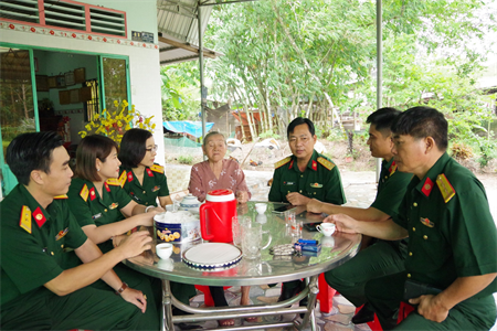 Lữ đoàn 23: Tri ân các đối tượng chính sách nhân ngày thương binh - liệt sỹ