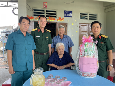 Ban CHQS huyện Đất Đỏ tổ chức các hoạt động “Đền ơn đáp nghĩa”